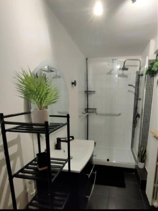 Appartement Loft Spacieux-2 Min De La *